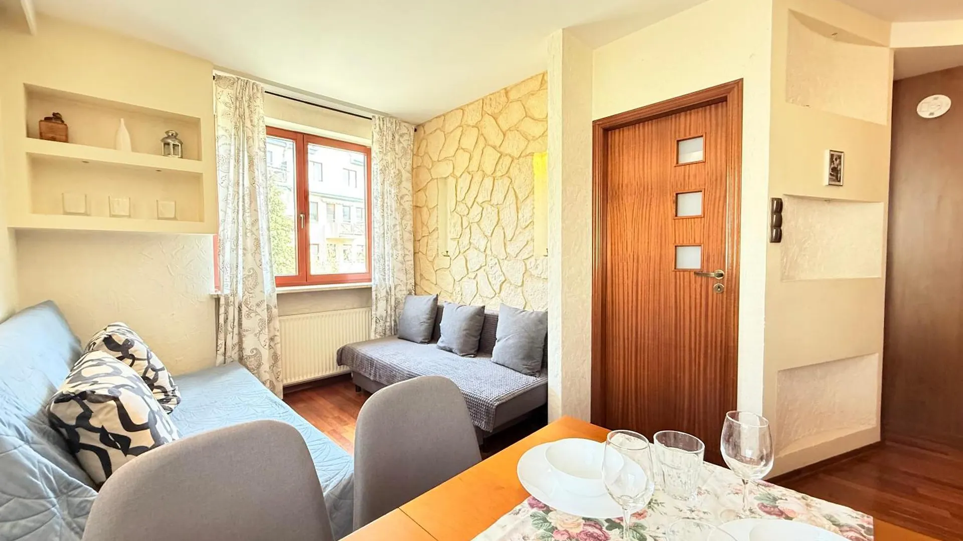 Superior Wlodarzewska, 2 Rooms, 1 Bedroom, Parking! 24H Reception! Varšava 0*,